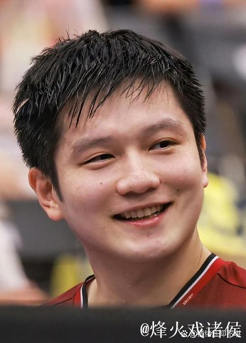 想念樊振东的时候，我们还需要做什么？从林诗栋和国乒男队兵败多哈说起